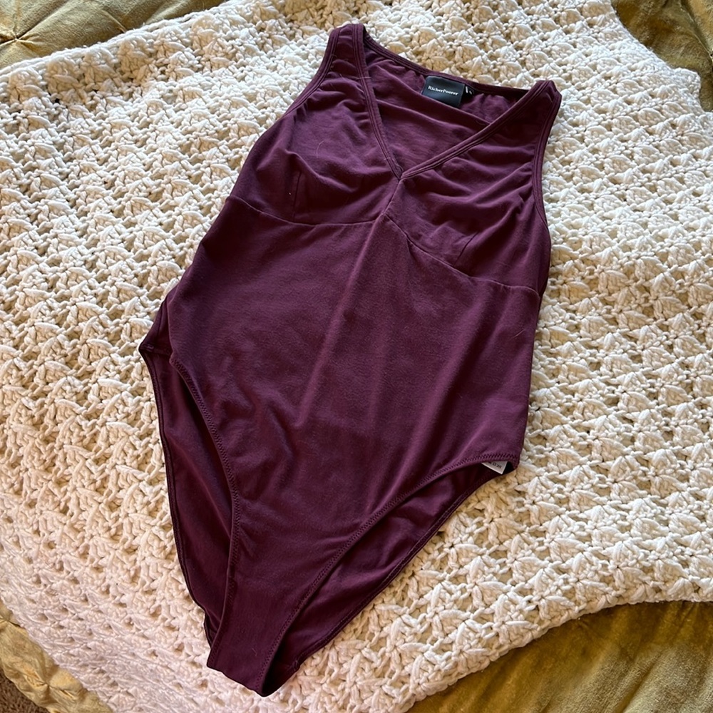 Plum v-neck body suit